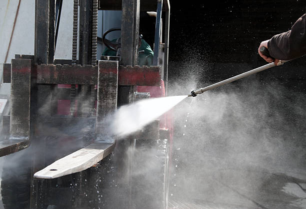 Best Driveway Pressure Washing  in Summerfield, MD